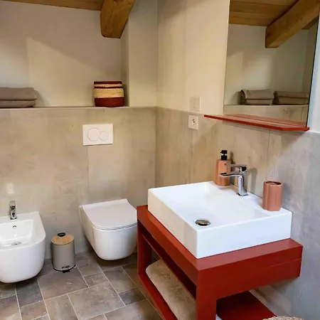 Cascina Morelli 1862 3* 阿维里亚那